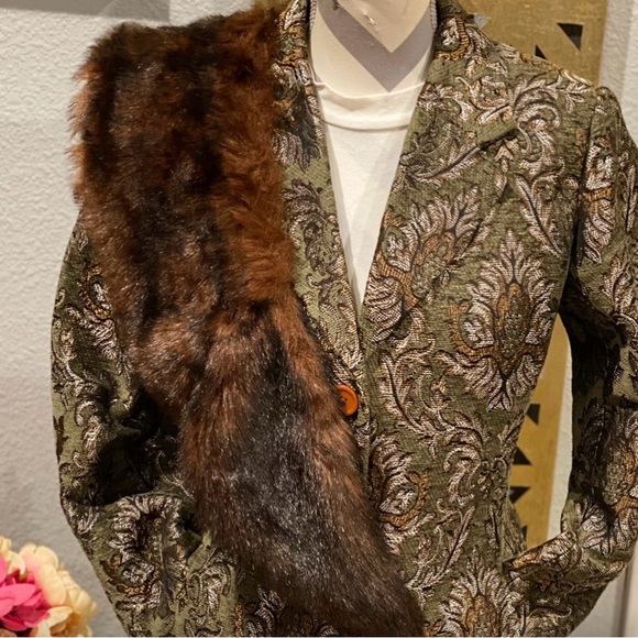 Newport News Faux Fur Vintage Brocade Long Coat Size 6 - Picture 5 of 15